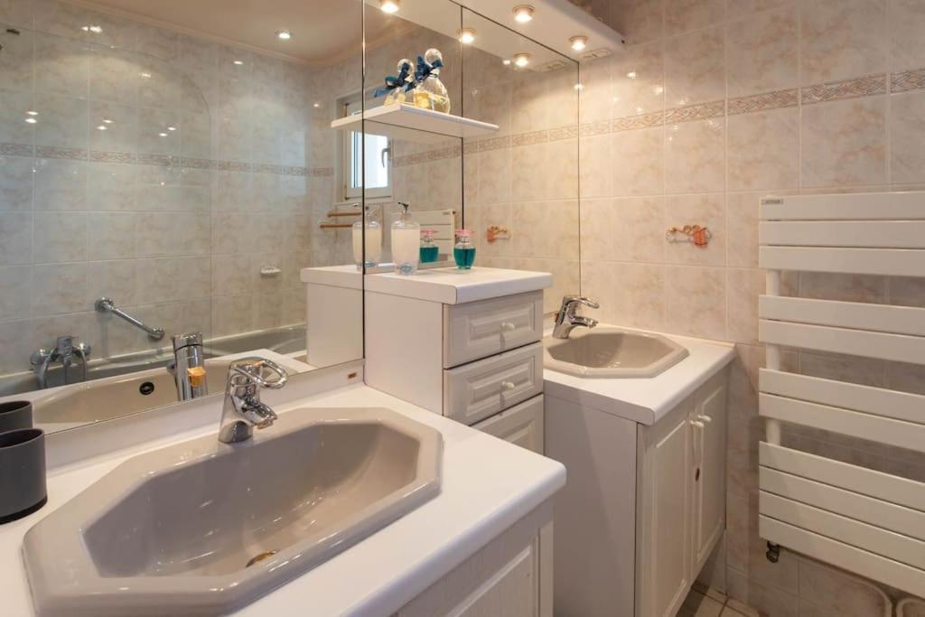 A6- 2 Bdr Incredible Sea View - Ac, Garage & Terrace Apartment Antibes Ngoại thất bức ảnh